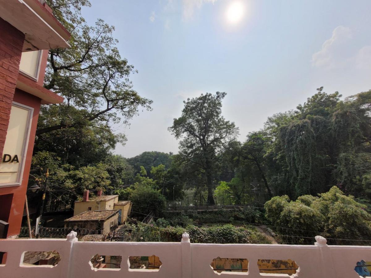 Hotel Ananda Kashi Варанаси Экстерьер фото