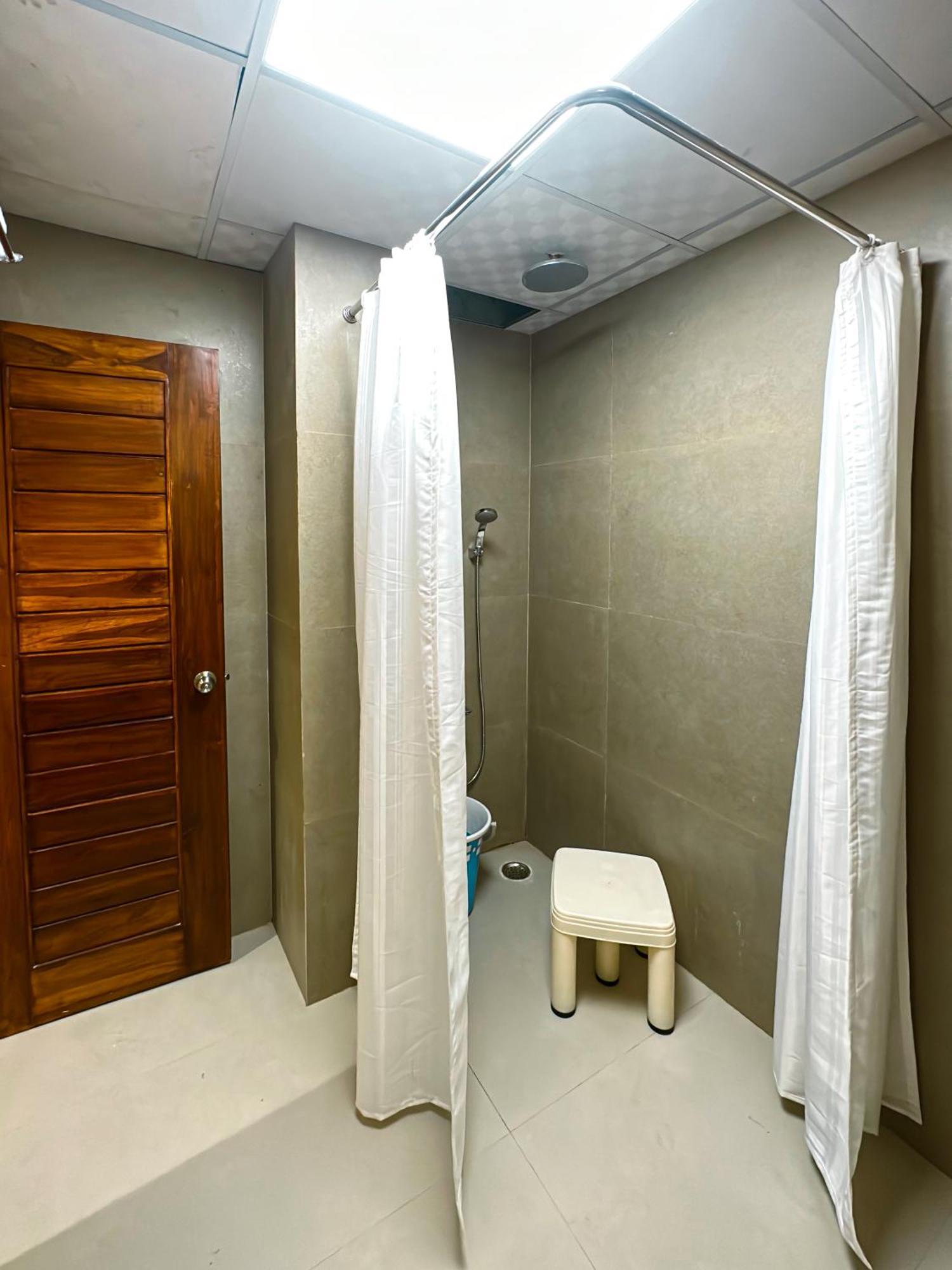 Hotel Ananda Kashi Варанаси Экстерьер фото